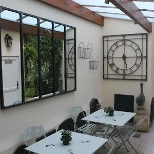 Otel Du Dragon, Paris