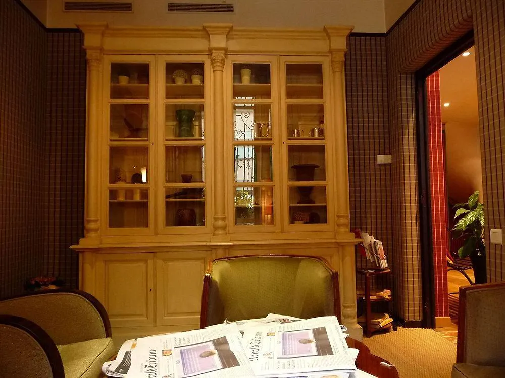 Hotel Les Jardins Du Luxembourg Parigi